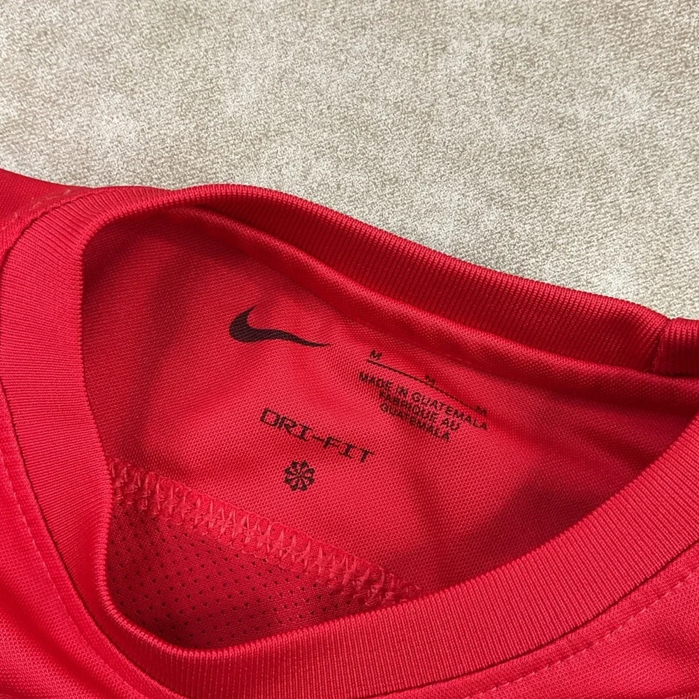 Nike T-Shirt Sz M Park VII Jersey Shirt Kids Youth Mini Swoosh Tee Red BV6742